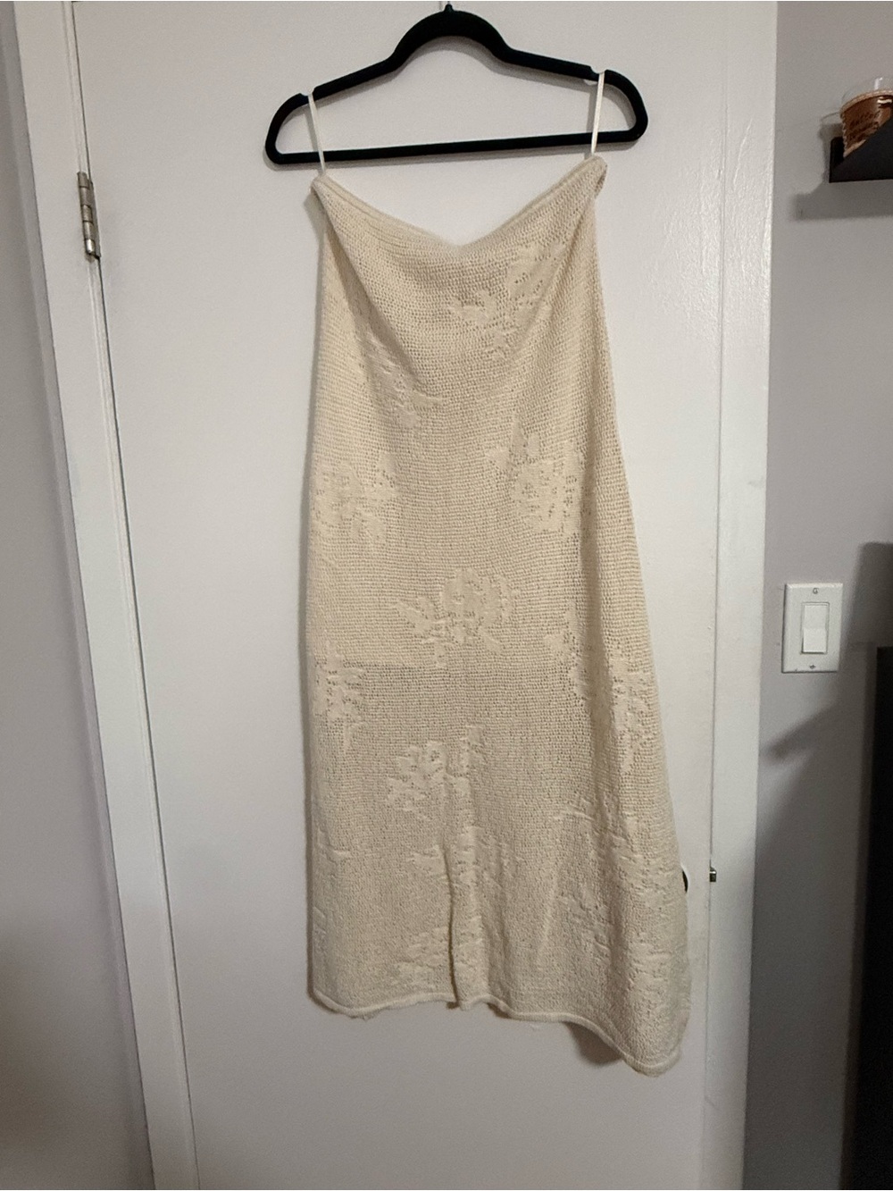 Abercrombie & Fitch Strapless Cream Crochet Maxi Dress